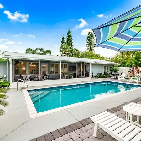 Villa Blue Palm